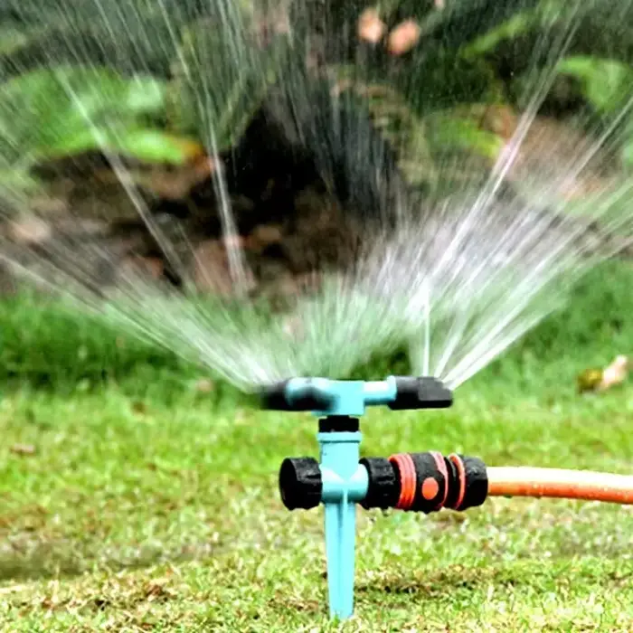 Système d'irrigation professionnel 360 degrés arroseur de jardin avec pulvérisation réglable économie d'eau base en plastique robuste pour pelouses et plantes
