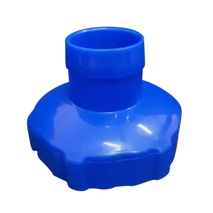 Connecteur de piscine avec tuyau