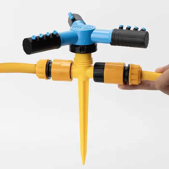 Arroseur 360° automatique à rotation pour pelouses fermes et serres facile d'utilisation robuste pour une irrigation précise et uniforme