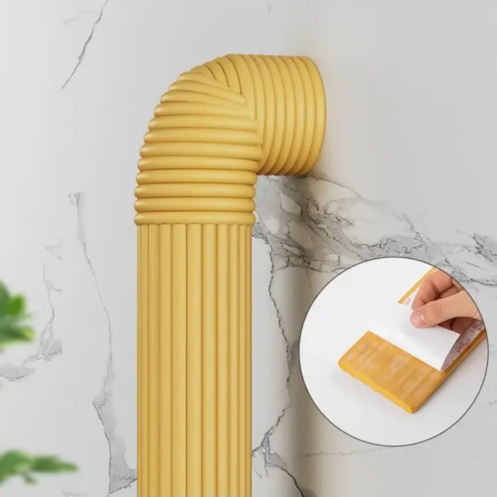 Enveloppe thermique autocollante pour tuyaux